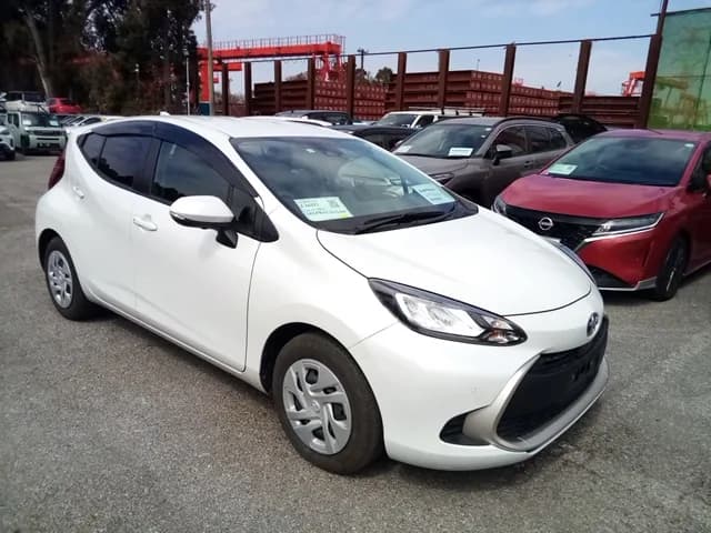 Toyota Aqua G 2023 – photo 1