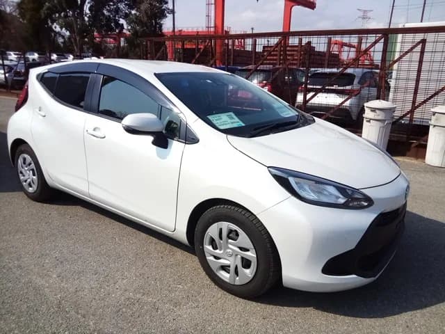 Toyota Aqua X 2022 – photo 1