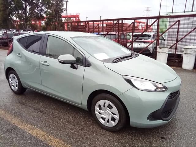 Toyota Aqua X 2023 – photo 1